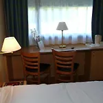 Hotel Kyriad 3*