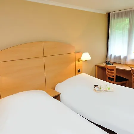 호텔 Kyriad 세단