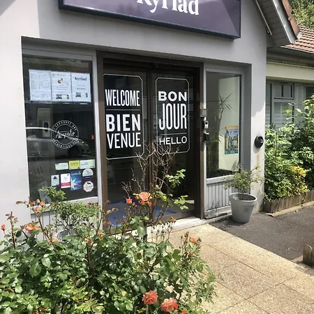 Kyriad ホテル