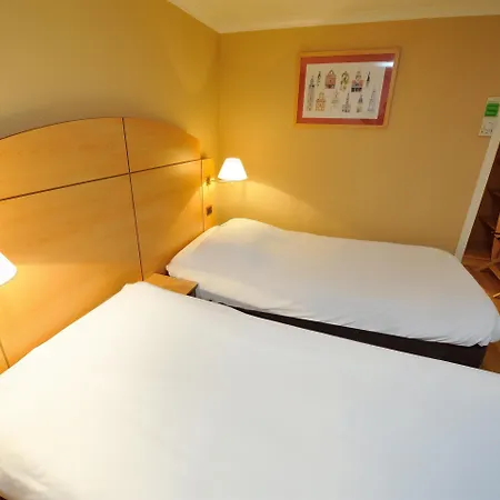 Hotel Kyriad 3*