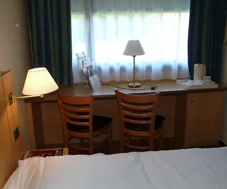 Hotel Kyriad 3*